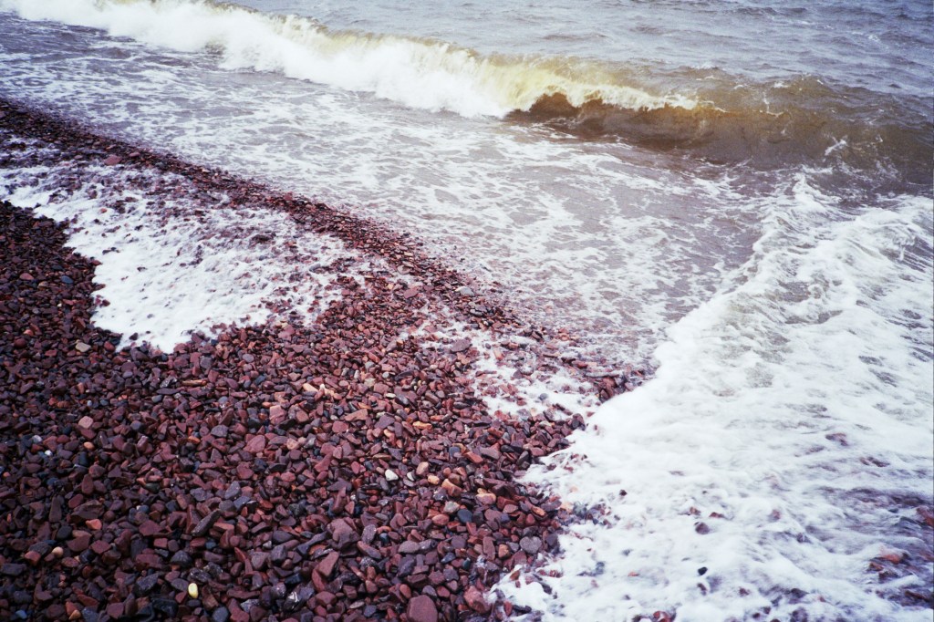 Image of waves on beach